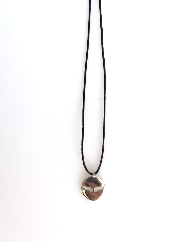 113 collier aile trouee web