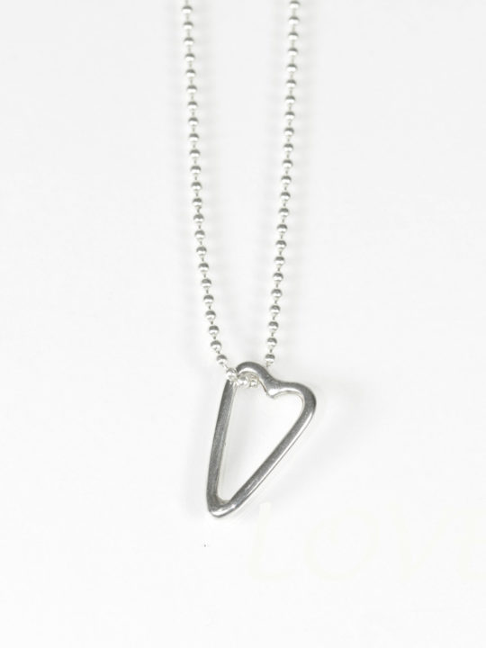 131 collier coeur trace white